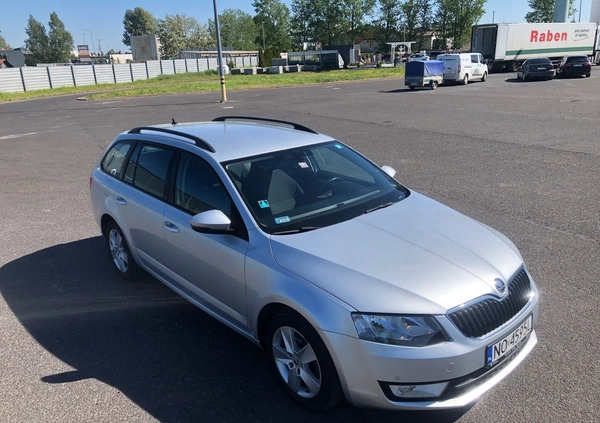 Skoda Octavia cena 36500 przebieg: 233600, rok produkcji 2015 z Koszalin małe 277